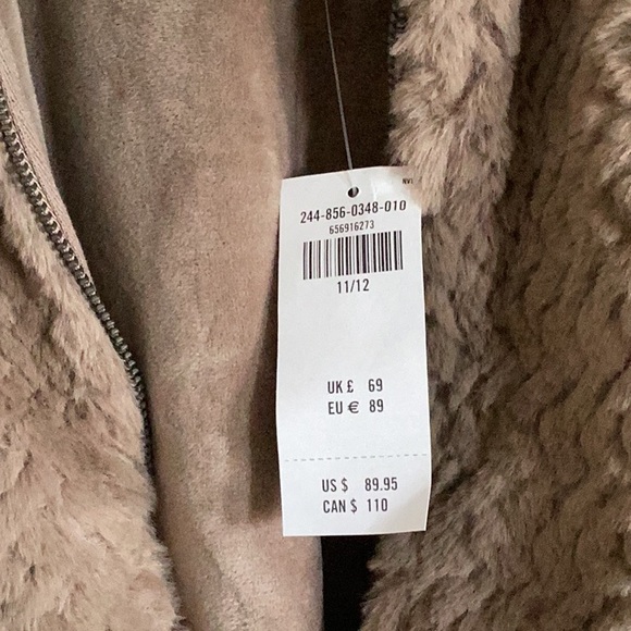 Abercrombie Kids Faux Fur Bomber Jacket - Picture 5 of 7
